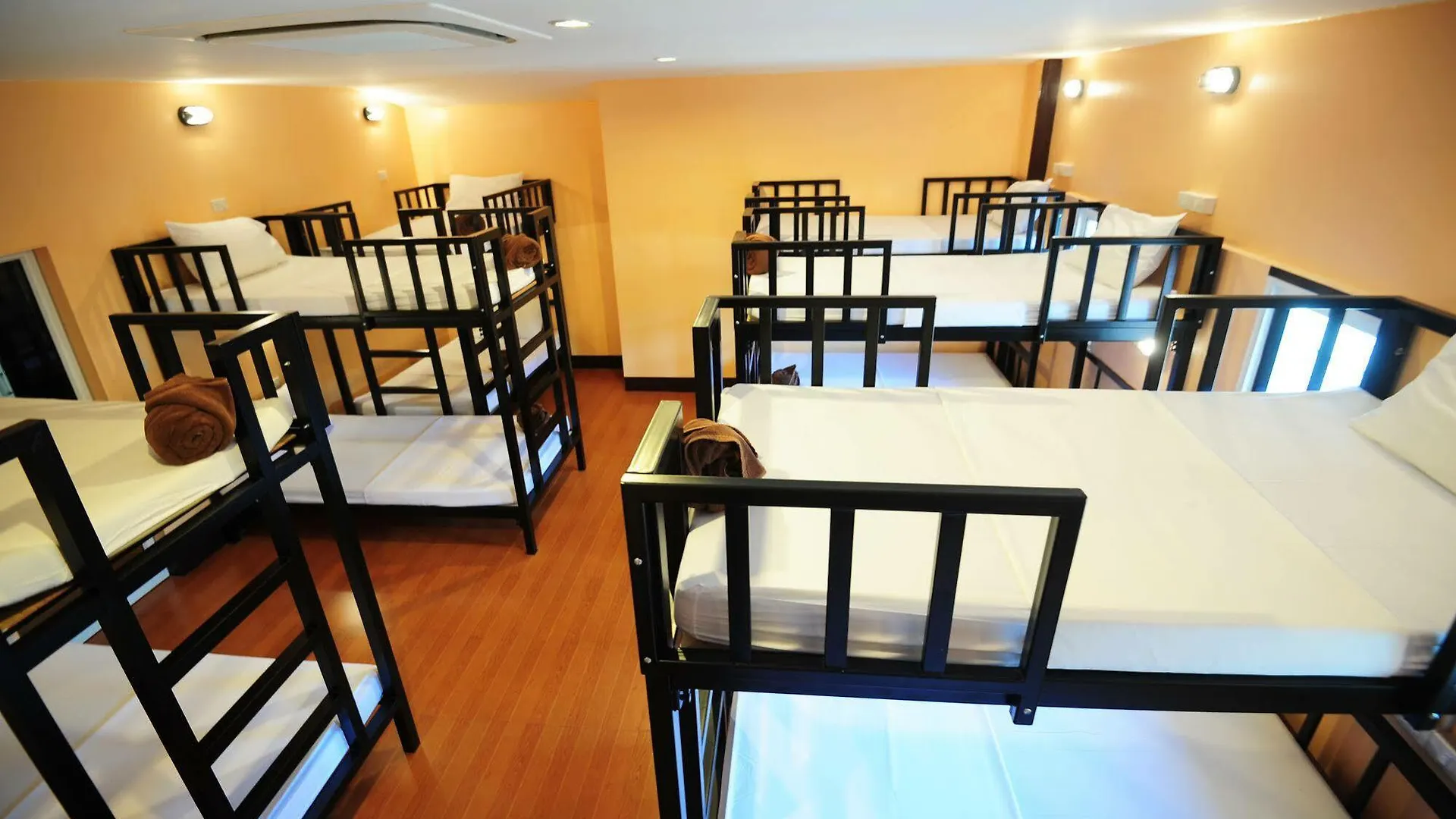 Twin Palms Hostel Phi Phi 0*,  Thailand